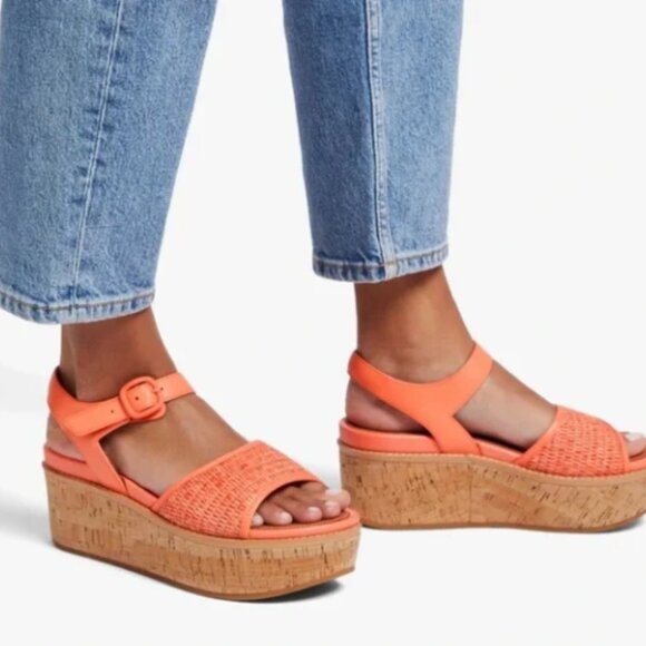 NEW  FITFLOP Leather Eloise Espadrille Wedge Sandals Light Tan  255 492 - Picture 1 of 7